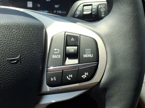 New 2026 Ford Explorer Active w/ Active Comfort Package AWD/4WD image 23