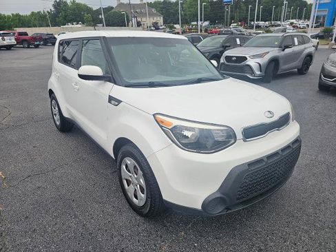Used 2014 Kia Soul FWD image 25
