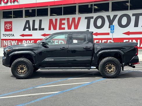 New 2026 Toyota Tacoma SR5 AWD/4WD image 2