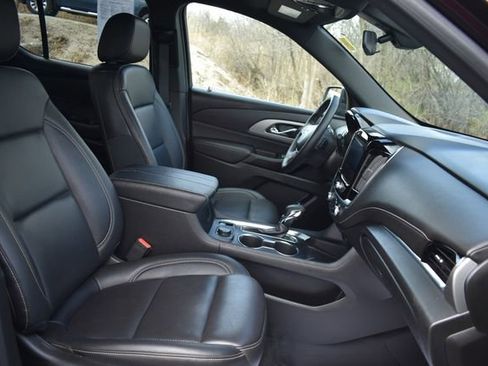 Used 2023 Chevrolet Traverse LT AWD/4WD image 15