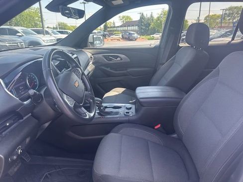 Used 2022 Chevrolet Traverse LT FWD image 8
