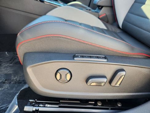 New 2026 Volkswagen GTI SE FWD image 14