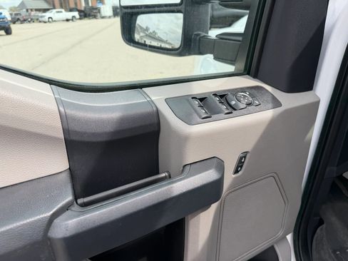Used 2022 Ford F350 XL w/ Power Equipment Group image 14