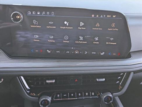 New 2026 Chevrolet Suburban LT image 12