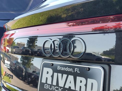Used 2024 Audi SQ8 Premium Plus AWD/4WD image 6
