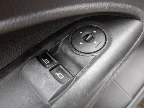 Used 2015 Ford Transit Connect XLT image 11