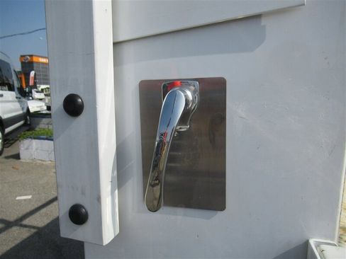 Used 2022 Ford F250 XL w/ STX Appearance Package image 32