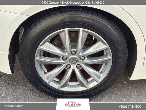 Used 2015 INFINITI Q50 Premium w/ Deluxe Touring Package image 28