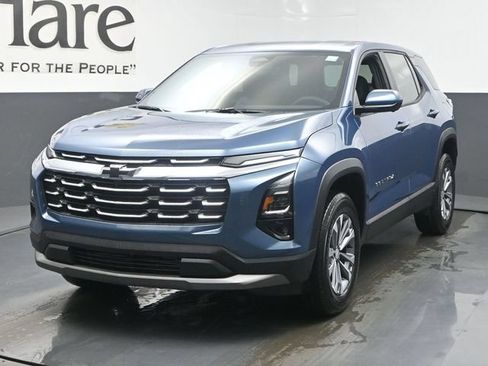 New 2026 Chevrolet Equinox LT w/ Convenience Package II FWD image 7