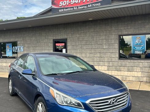 Used 2017 Hyundai Sonata SE FWD image 3
