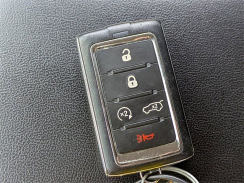 Used 2023 Jeep Grand Cherokee L Limited image 31