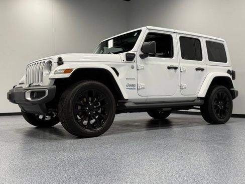 Used 2021 Jeep Wrangler Unlimited Sahara w/ Cold Weather Group AWD/4WD image 5