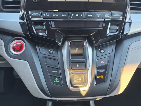 Used 2018 Honda Odyssey EX-L image 25