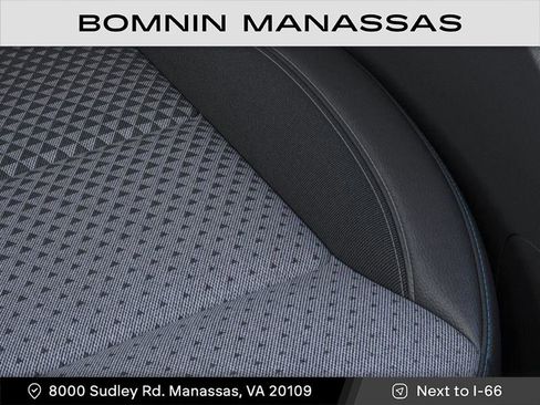 New 2026 Chevrolet Trax LT image 21