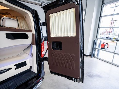 Used 2020 Mercedes-Benz Metris Passenger image 52