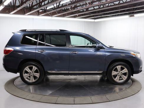Used 2013 Toyota Highlander Limited image 8