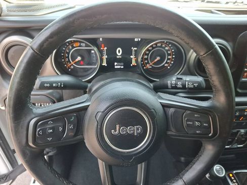 Certified 2022 Jeep Wrangler Unlimited Sport AWD/4WD image 18
