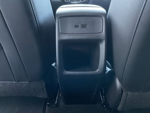 Used 2025 Chevrolet Trax LT image 19