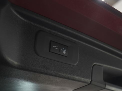 Used 2024 Toyota Grand Highlander Limited image 20