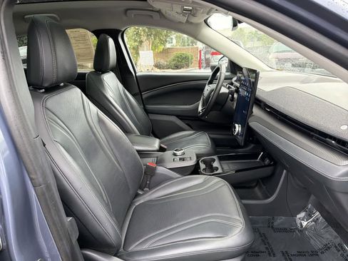 Used 2021 Ford Mustang Mach-E Premium image 30