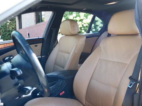 Used 2009 BMW 528i Sedan RWD image 25