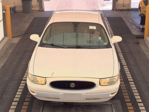 Used 2004 Buick Le Sabre Limited w/ Celebration Edition Package FWD image 2