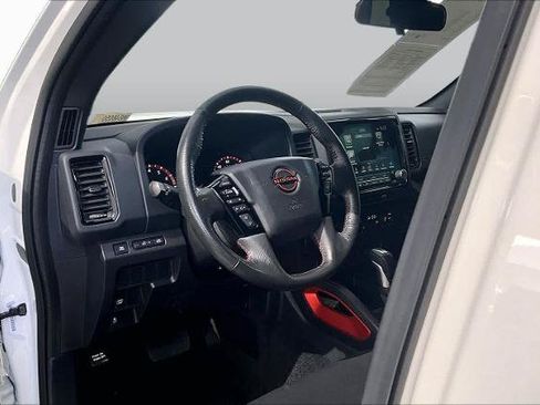 Certified 2022 Nissan Frontier Pro-X RWD image 17