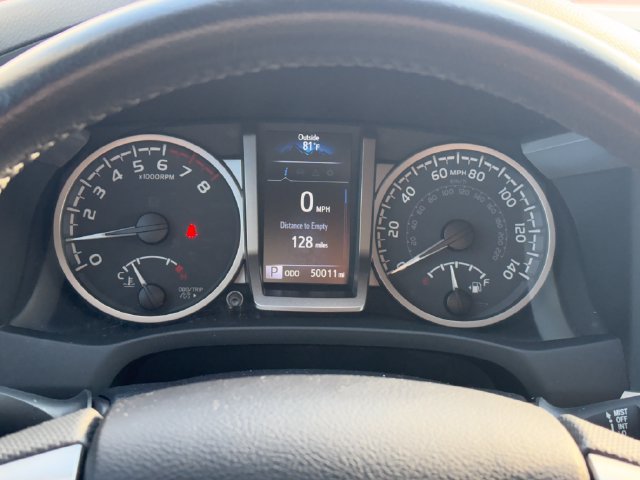 Used 2022 Toyota Tacoma SR5 RWD image 14