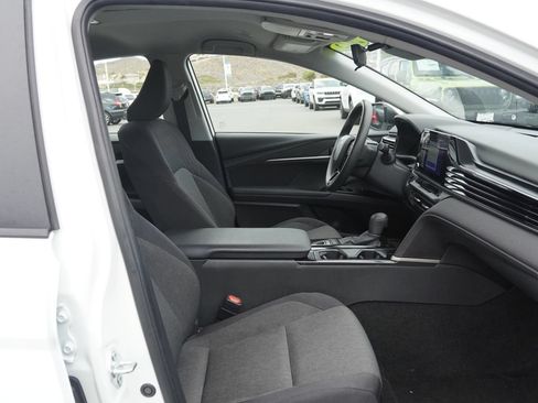 Used 2025 Toyota Camry LE FWD image 27