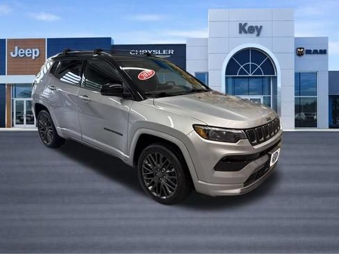 Used 2023 Jeep Compass High Altitude AWD/4WD image 10