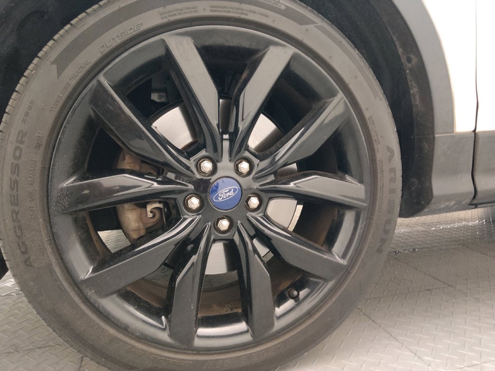 Used 2018 Ford Escape SE w/ SE Sport Appearance Package AWD/4WD image 31