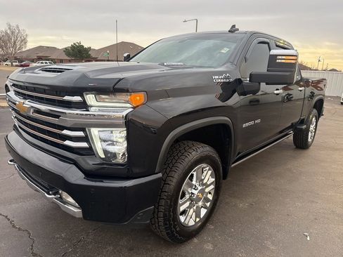 Used 2021 Chevrolet Silverado 2500 High Country w/ Technology Package image 1