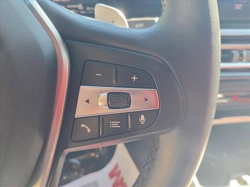 Used 2024 BMW 330e image 19