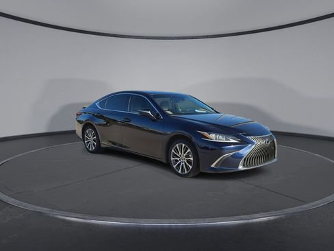 Used 2019 Lexus ES 300h w/ Premium Package FWD image 2
