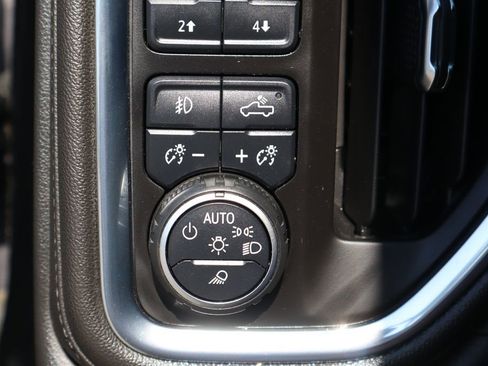 Used 2022 Chevrolet Silverado 3500 High Country image 26