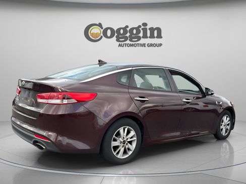 Used 2018 Kia Optima LX image 5