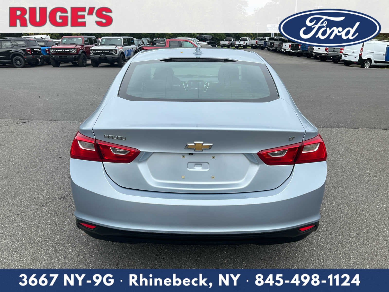 Used 2017 Chevrolet Malibu LT FWD image 4