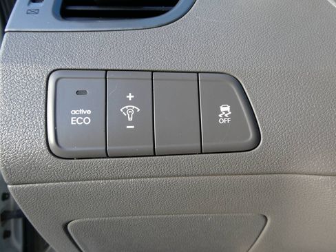 Used 2014 Hyundai Elantra SE w/ Option Group 02 FWD image 20