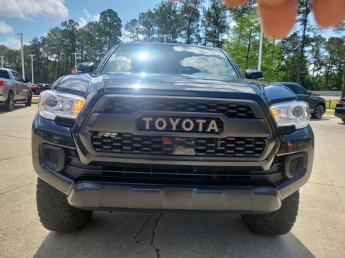 Certified 2023 Toyota Tacoma 4x4 Double Cab w/ Trail Edition image 10