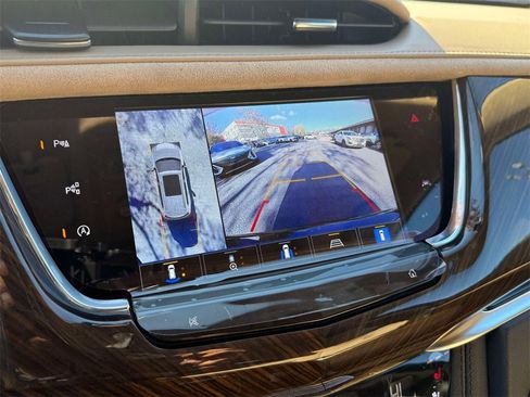 New 2025 Cadillac XT6 Premium Luxury image 6