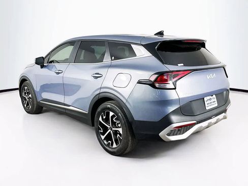 Used 2025 Kia Sportage EX FWD image 4