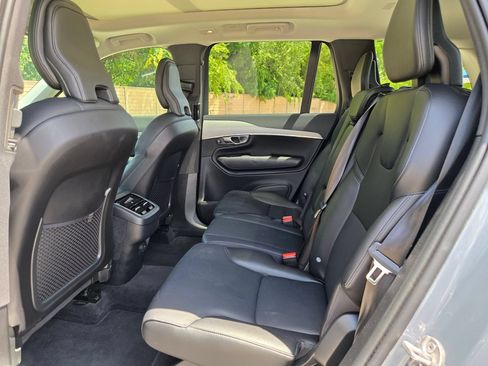 Used 2023 Volvo XC90 B5 Core AWD/4WD image 14