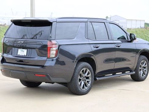 Used 2023 Chevrolet Tahoe Z71 w/ Luxury Package AWD/4WD image 8