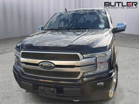 Used 2018 Ford F150 Platinum w/ Equipment Group 701A Luxury AWD/4WD image 3