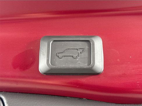 Certified 2023 Toyota RAV4 XLE w/ Convenience Package image 38