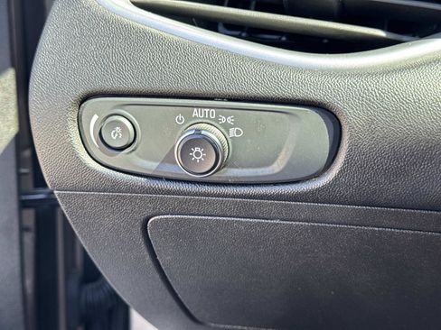 Used 2024 Chevrolet Malibu LT image 30