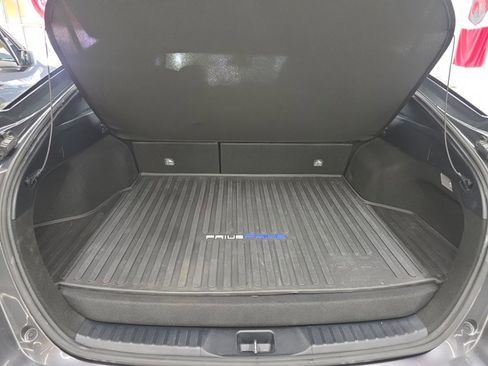 Used 2017 Toyota Prius Prime Premium FWD image 32
