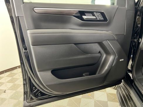 New 2026 Chevrolet Suburban Premier w/ Sun And Tow Package image 10