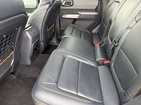 Used 2022 Ford Bronco Badlands image 19