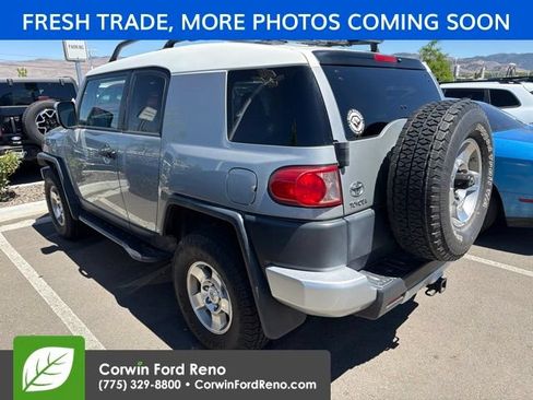 Used 2010 Toyota FJ Cruiser 4WD image 5